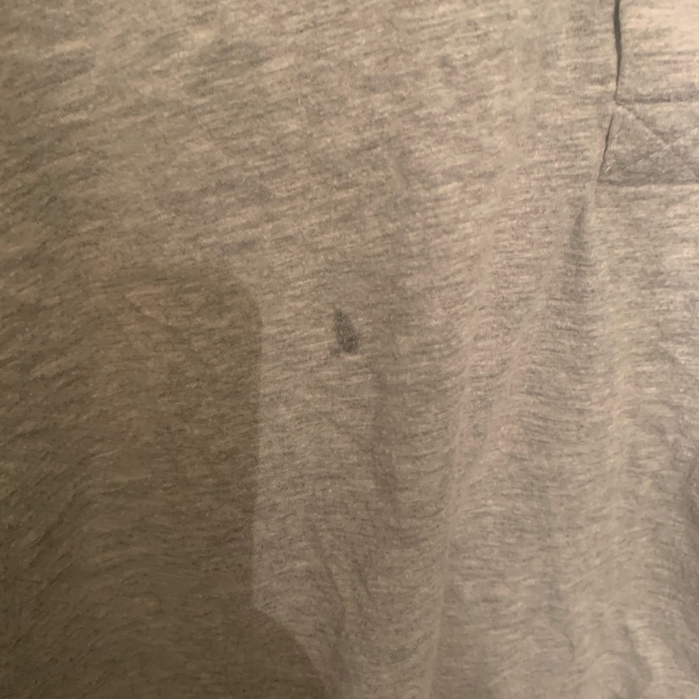 Gray tee - Picture 4 of 5